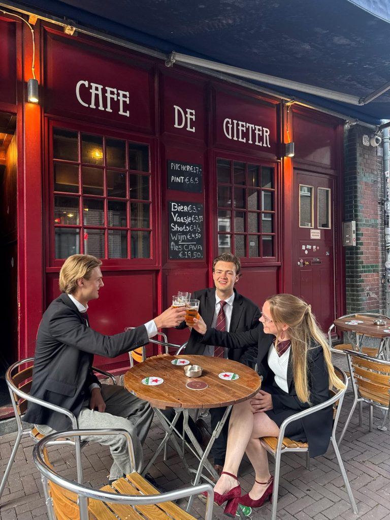 Sfeerbeeld van Zomervakantie bij dispuut Atlas.